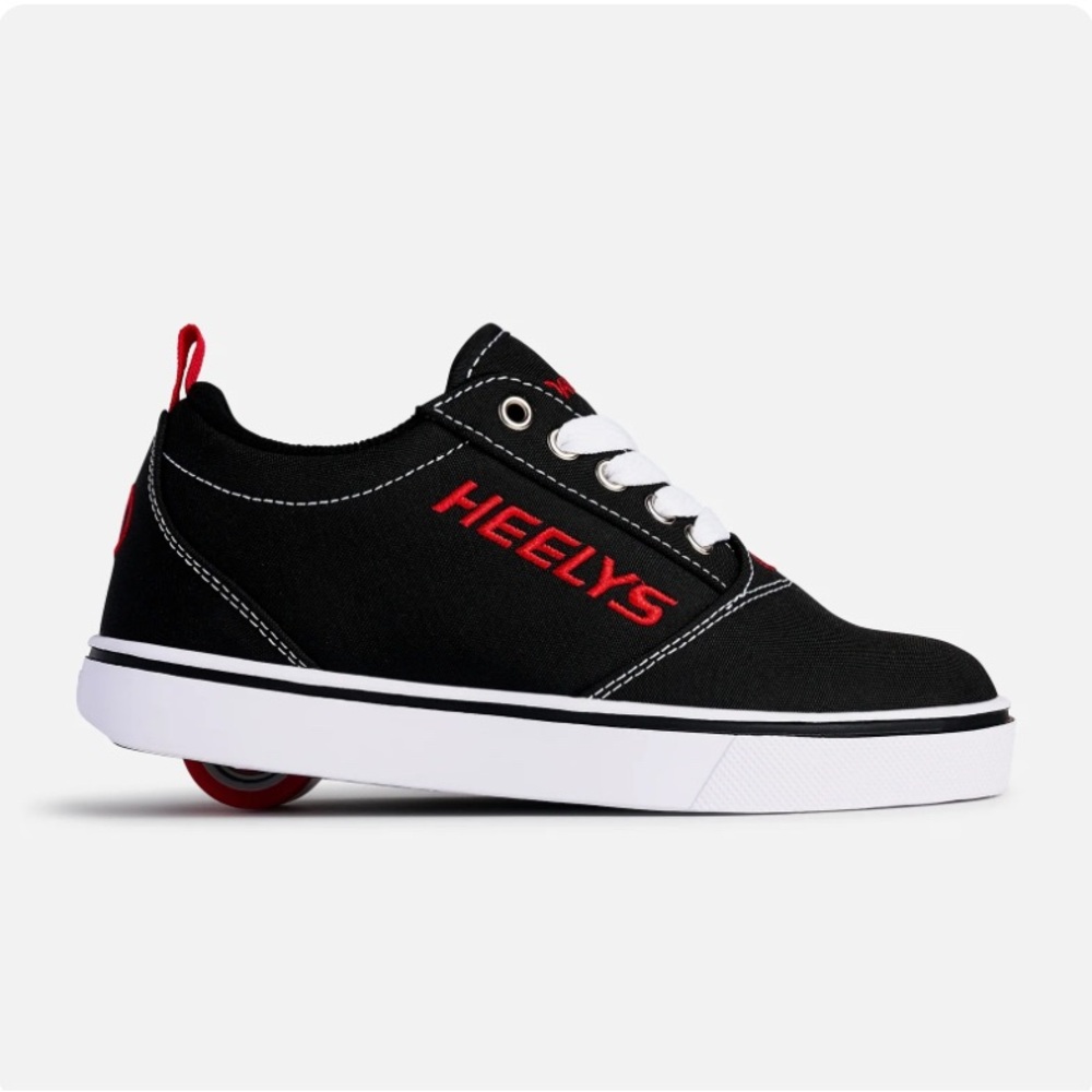 Heelys Black Skate Shoes with Red Logo Pro 20 Size Y4